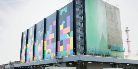 2K waterborne PU coatings using Bayhydur®/Bayhydrol supply lasting color and protection to facades.