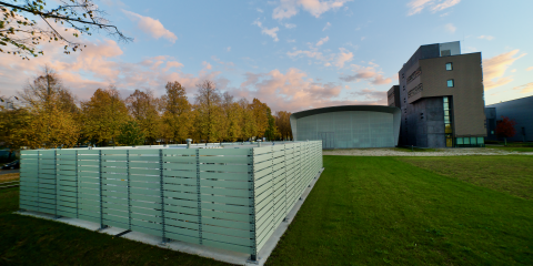 Desmocomp® PU in FRP fencing on the Fraunhofer IGCV campus highlights the advantages of composite materials.